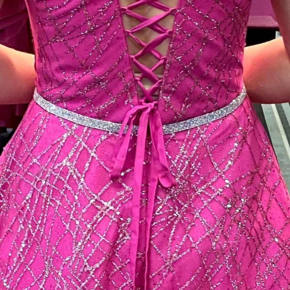 Prom Dress - Size 8 - great condition- worn once. - Picture 6 of 6